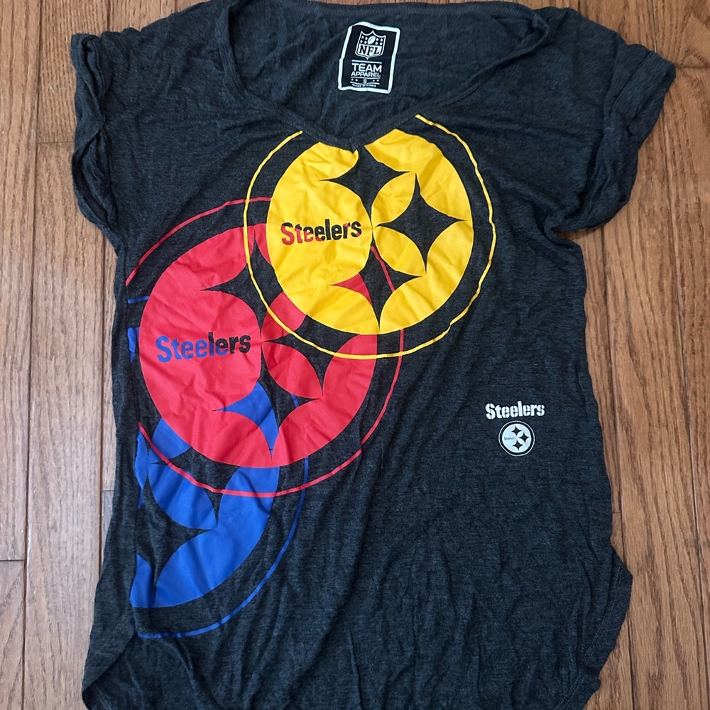 NFL Steelers Women's Short Sleeve Tee - Black, Red, Yellow, Blue